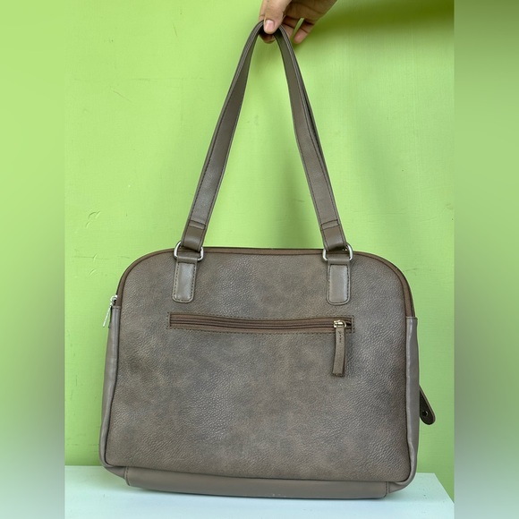 FIXED PRICE-Biege baggit handbag - Picture 4 of 4